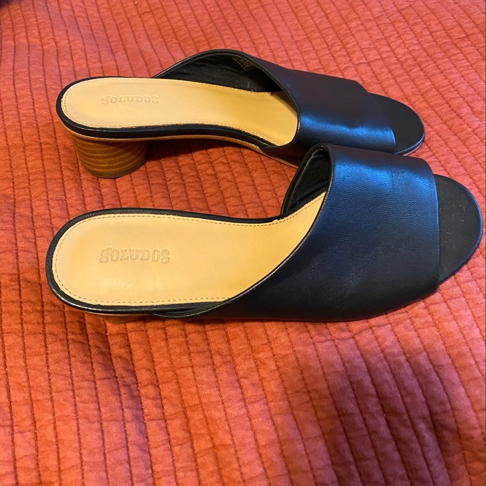 Soludos Milan Mules Size 7.5 - only worn once